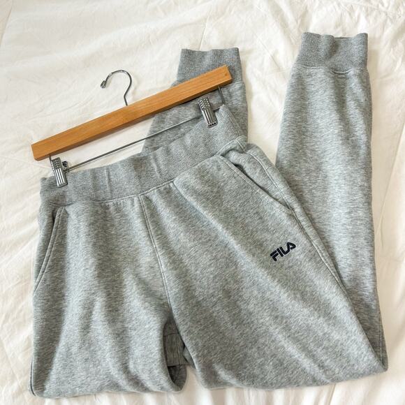 Fila Gray Joggers Sweatpants Women’s Small Elastic Waist Logo Athleisure - Picture 1 of 6